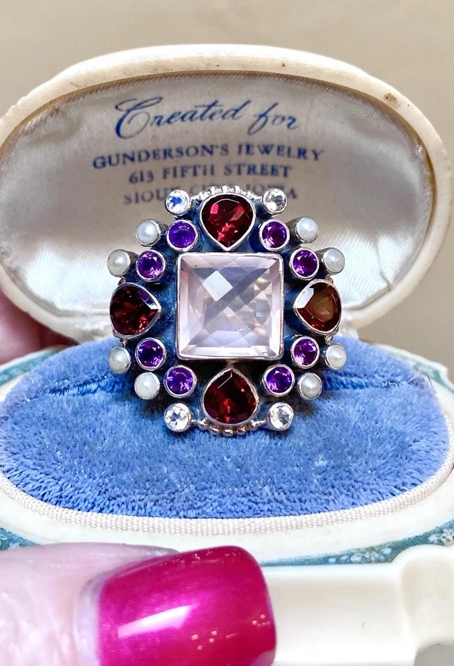 HERMOSO Nicky Butler Grande Edición Limitada Cuarzo rosa de plata de ley, granate, etc. Anillo Foto 2 de 4