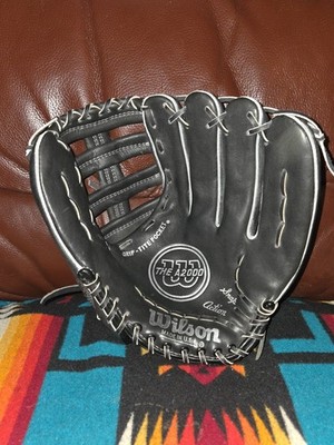 Viintage Wilson USA Made A2000 XLO Black New Old Stock  Early 1980s