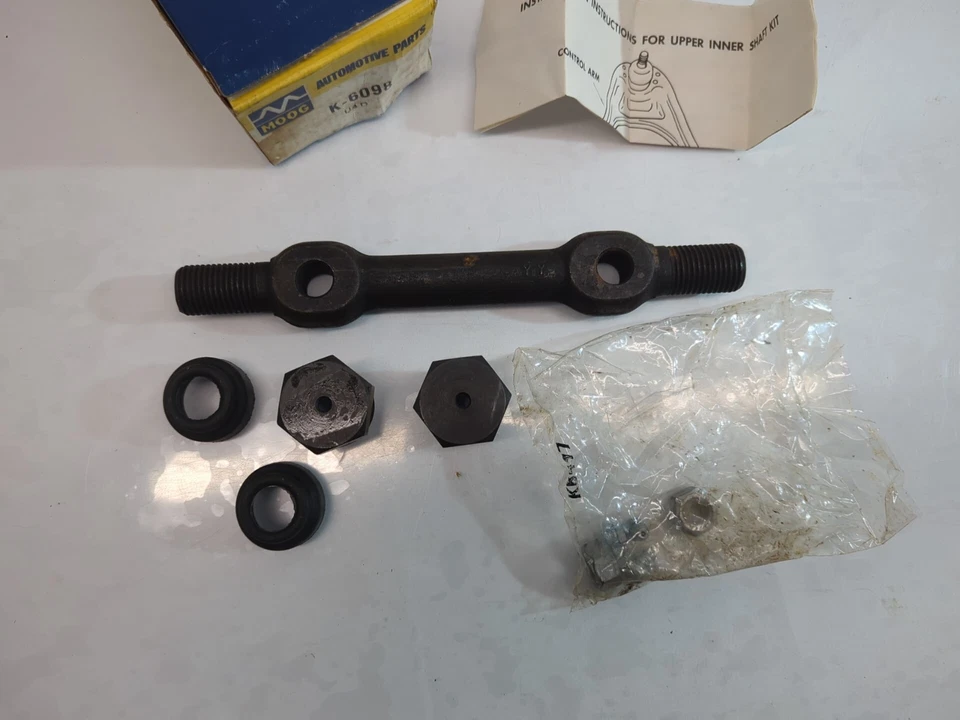 Moog Upper Inner Control Arm Shaft Kit K-6098 Chevrolet & GMC Truck 1963-72 NOS - Image 2 of 4