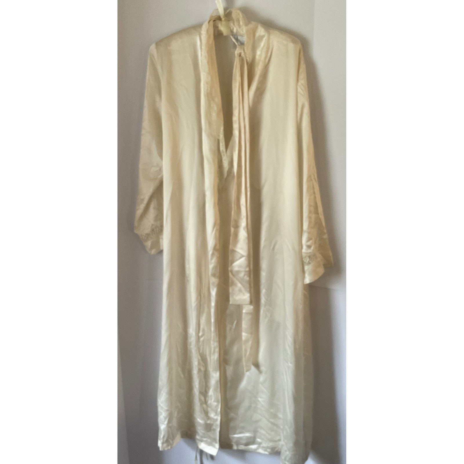 Willow Blossom Womens Ivory 100% Silk Long Robe Lace Trim Size Large Cream Tie