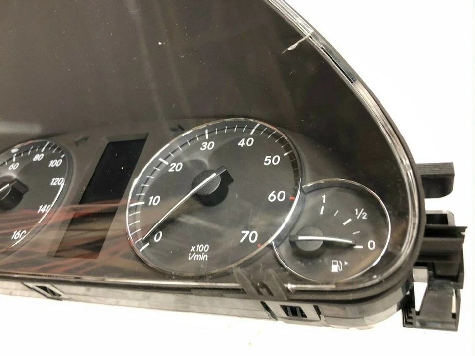2005 MERCEDES BENZ C240 INSTRUMENT CLUSTER SPEEDOMETER A 203 540 47 47OEM (53 C) - Image 3 of 4