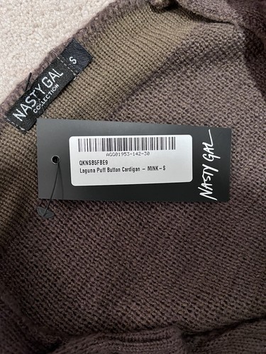 nasty gal cropped Laguna Puff Button cardigan jumper In Mink. Small. BNWT - Picture 8 of 8