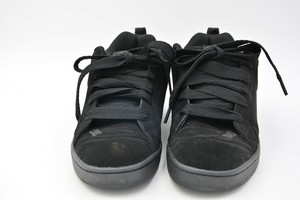 dc men's court graffik