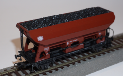 ROCO Wagon couvert à essieux Gls brun à toit gris ep IV DB HO 1/87