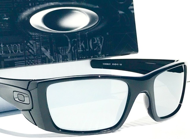 Oakley Fuel Cell 9096 05 Polarized 
