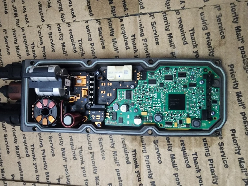 Módulo de piñón de cremallera de dirección asistida Audi B8 A4 S4 A5 S5 2013-2017 8K0909144J OEM Foto 2 de 4