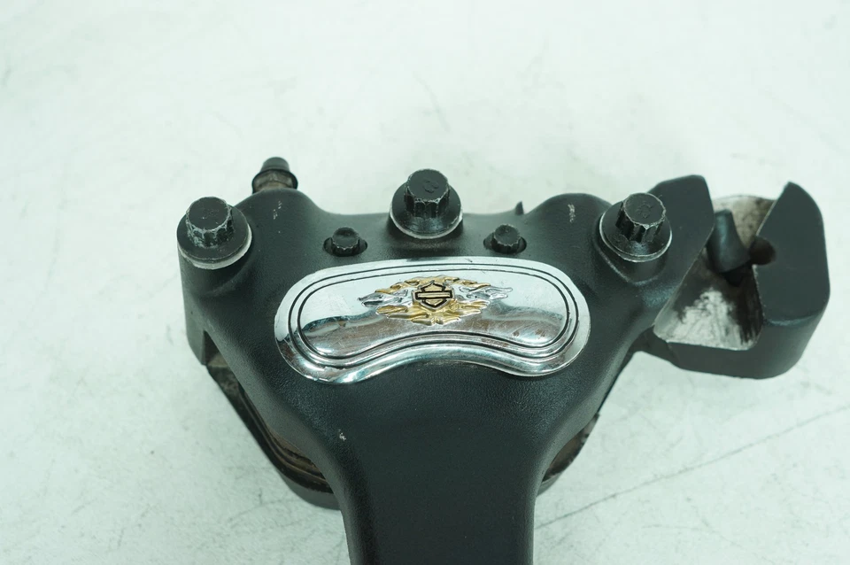 Harley Touring Electra Glide Classic 2001 FLHTCUI pinza de freno trasera OEM Foto 3 de 4