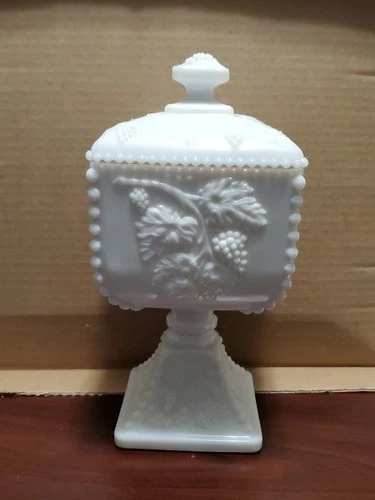 Vtg Westmoreland Milk Glass Square Pedestal Covered Wedding Cake Box Grape Motif