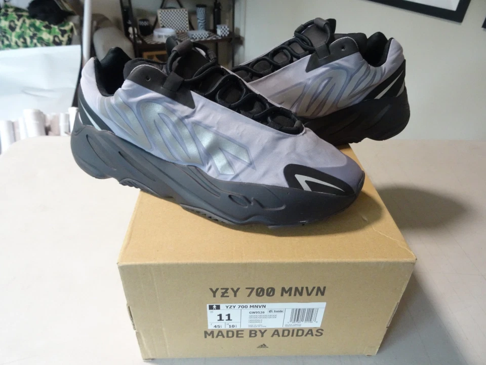 Adidas Yeezy Boost 700 MNVN Geoda Talla 11 PARA HOMBRES GW9526 - OG TODO VNDS - SUPER LIMPIO Foto 2 de 4