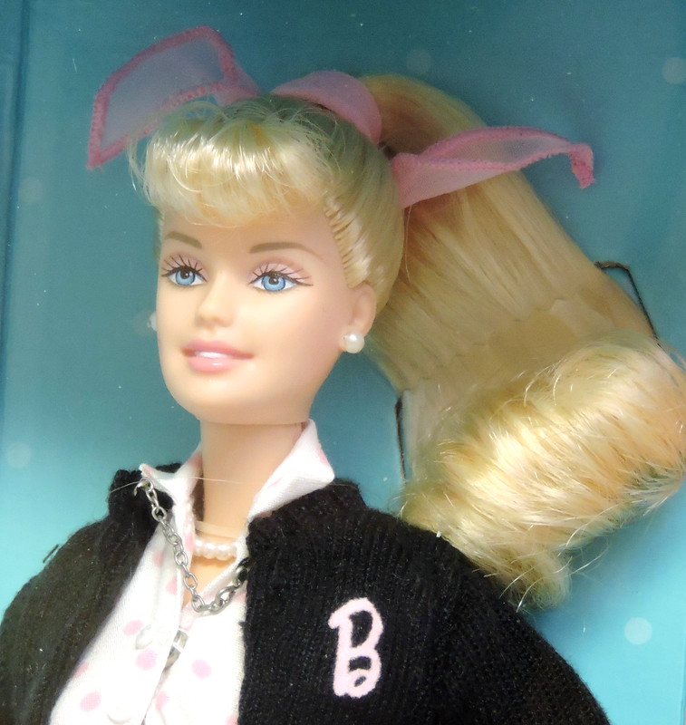Nifty 50's Barbie 27675  Great Fashions of the 20th Century 2000 MIB