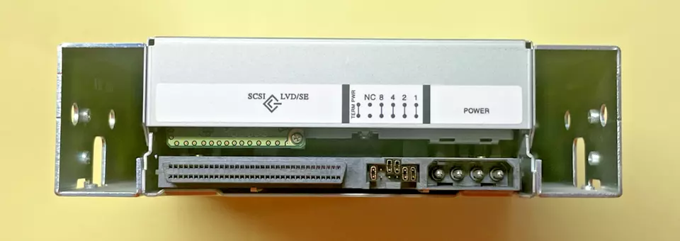 HP STORAGEWORKS DAT 72 Model Q1522A 72GB SCSI Internal TAPE DRIVE BRSLA-0208-DC - Image 2 of 4