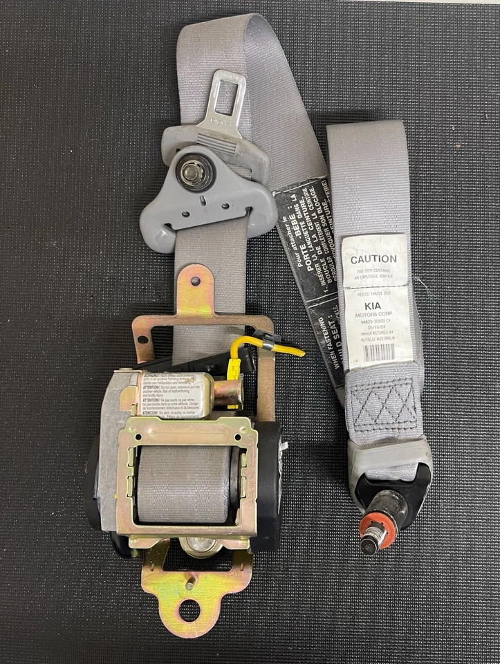 Ремень безопасности передний правый для KIA Sorento 2003 2004 2005 2006 годов выпуска серый от оригинального производителя - Изображение 3 из 4