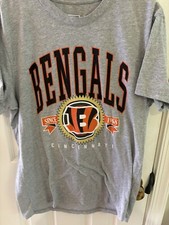 NFL BENGALS Authentic T-shirt. Football Season Bengals Fans