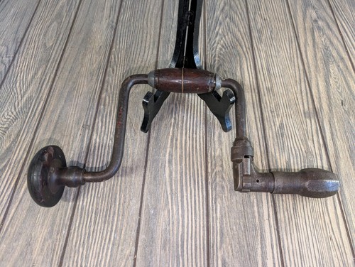 Vintage Brace Hand Drill - Ratcheting - Great Antique Look