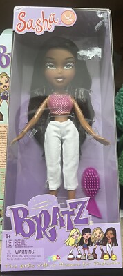 Sasha BRATZ Ensemble Passion For Fashion Doll Figure Accessory MGA 2023 New Box