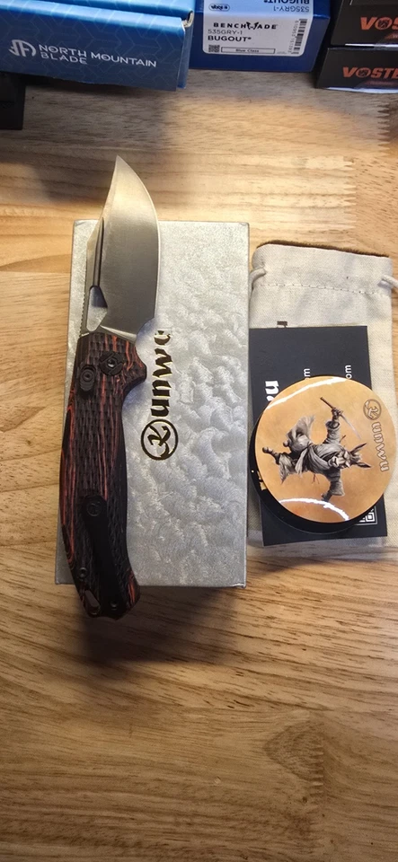 Cuchillo de bolsillo plegable Elmax Kunwu Knives Django XT Lock negro y rojo G10 X707A1 Foto 2 de 3