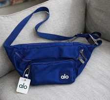 Alo Yoga Explorer Belt Bag Marino