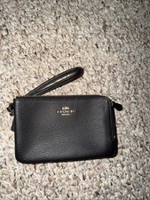 COACH DOUBLE ZIP PEBBLE LEATHER WRISTLET WALLET Never Used