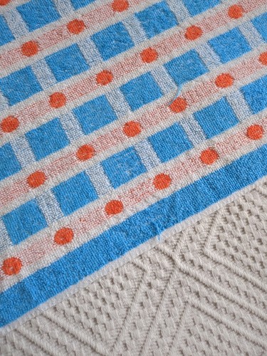 Vintage Hand Towel Orange Blue Spots Squares Geometric Mid Century 60s 70s - Picture 16 of 19
