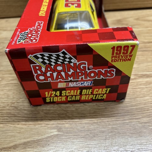 1:24 scale Nascar Die-Cast #30 Johnny Benson. READ!!! - Picture 7 of 7