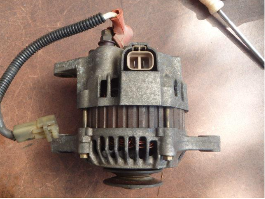 Suzuki Carry Truck V-DD51T DC51T Alternator Dynamo 31400-70D10