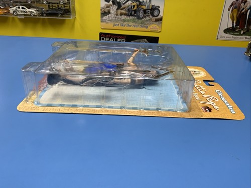 RARE NEW SEALED 2004 Dark Horse Deluxe 7" Bettie Page Cleopatra Action Figure - Picture 15 of 16