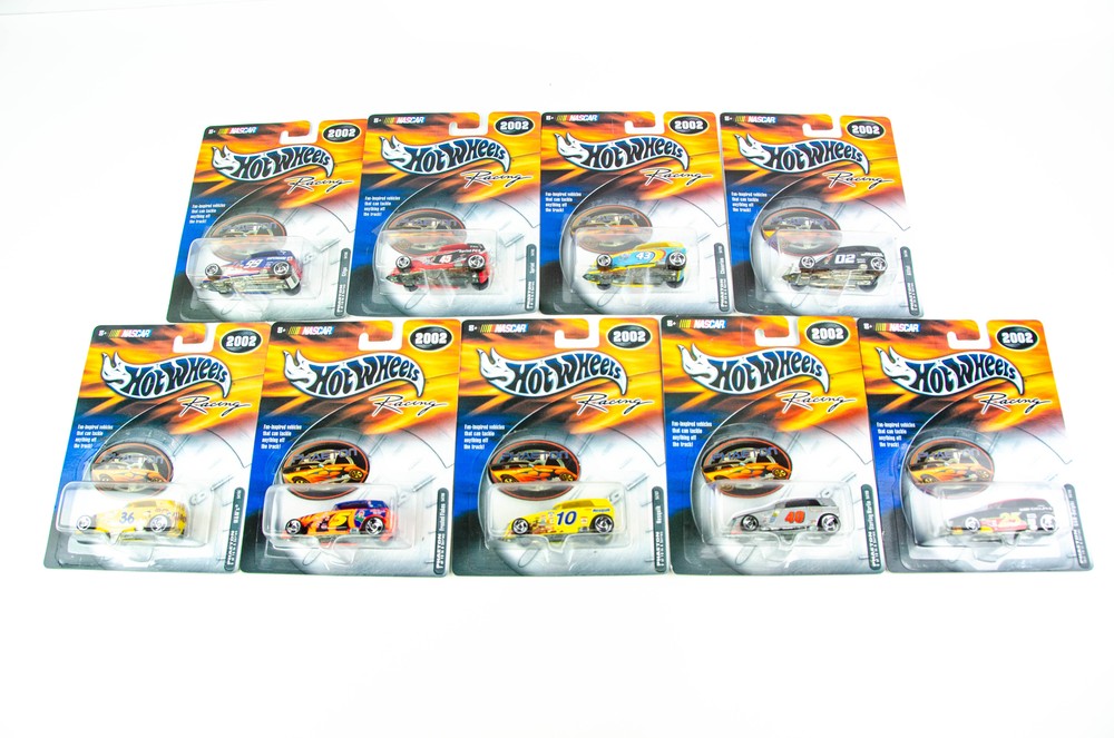 Hot Wheels 2002 NASCAR Phaeton Near Complete Set of 9 Vintage Racing Cars  