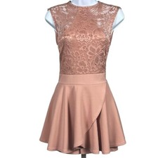 Windsor Women’s Pink Lace Flare Short Dress with Gold Button Closure Size L