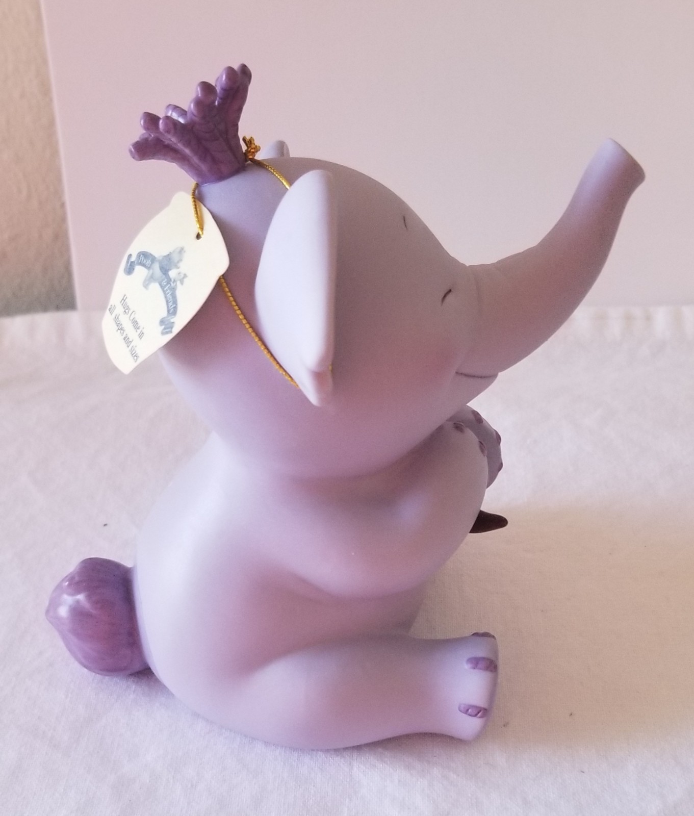 Disney Pooh & Friends Heffalump/Roo hugging porcelain figure NO BOX!!