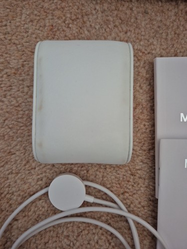 Michael Kors Bradshaw Box, charging cable and Links for Spares and Repairs. - Picture 6 of 6