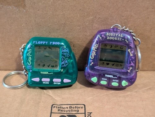 1997 Giga Pets Floppy Frog & Digital Doggi