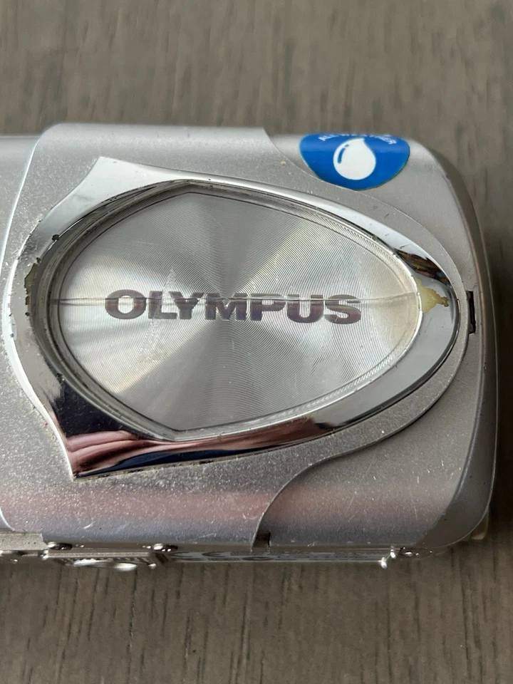 Olympus Stylus 300 3.2MP Digital Camera Silver Parts/Repair Battery Memory Card - Image 2 of 4
