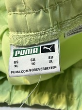PUMA Men's XL Classic Twill 5-inch Shorts Volt Green Pockets Stretch Waistband