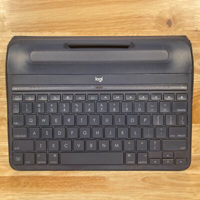 Logitech Slim Folio Y-U0030 Wireless Bluetooth Backlit Keyboard Case For iPad