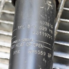 SKODA YETI 5L 1.4i 110 kW Stoßdämpfer hinten links 1K0513029 2016