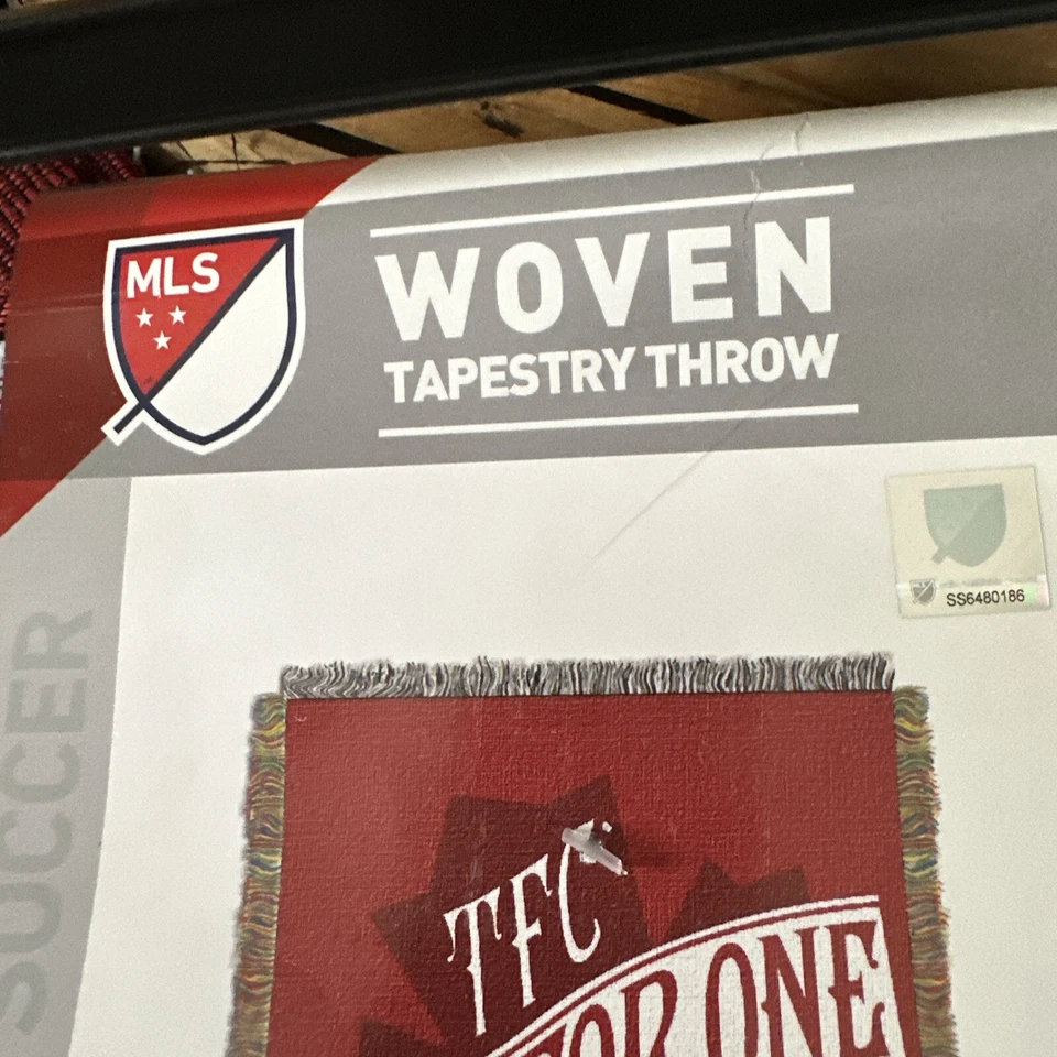 MLS 多伦多 TFC All For One 编织挂毯条纹毯 48x60 全新 带标签 — 第 3/4 张图片