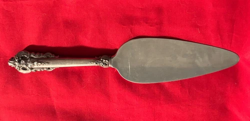 WALLACE GRANDE BAROQUE STERLING SILVER HANDLE 10-1/2"  CAKE/PIE SERVER NO MONO