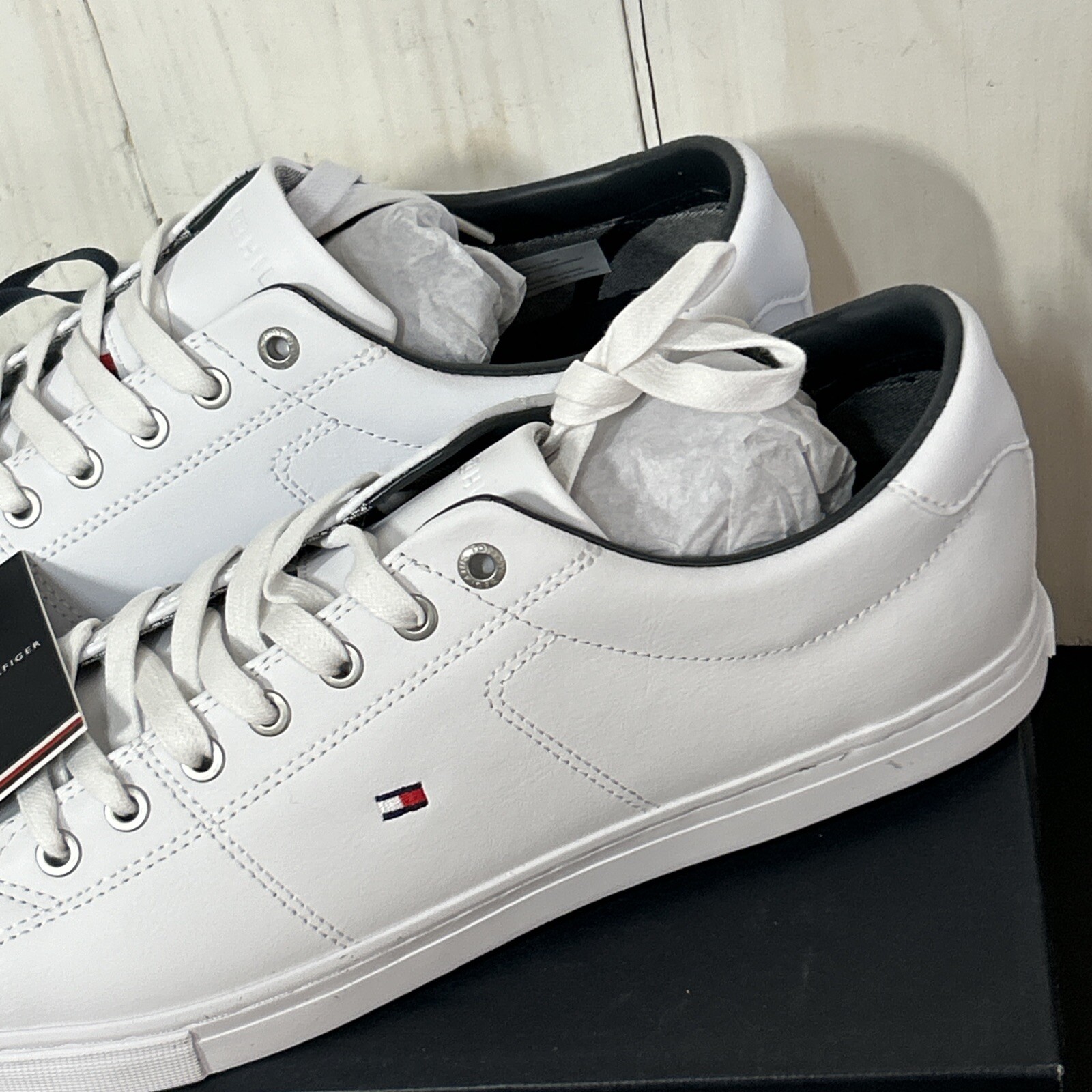 Tommy Hilfiger Essential White Leather Men’s Sneaker New Men’s Size 11.5 US image 3