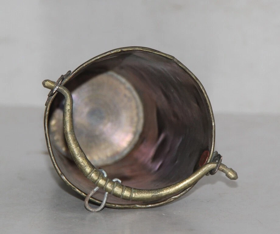 Antigua taza de vidrio de latón original antigua hecha a mano grabada 76 Foto 3 de 4