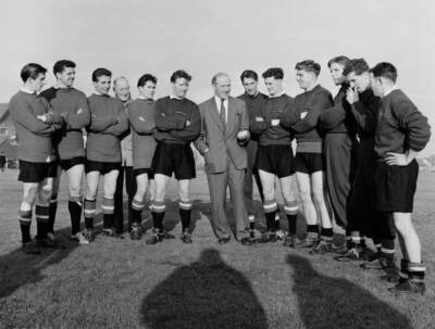 Manchester United Manager Matt Busby With His Players 1957 Historic Old Photo