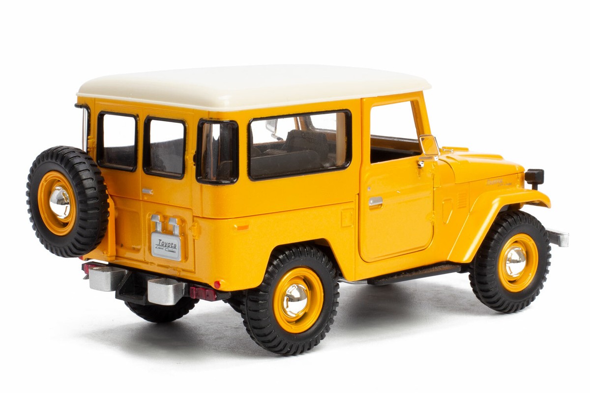 MOTORMAX 79323 TOYOTA FJ40 LAND CRUISER 1/24 DIECAST MODEL ALL