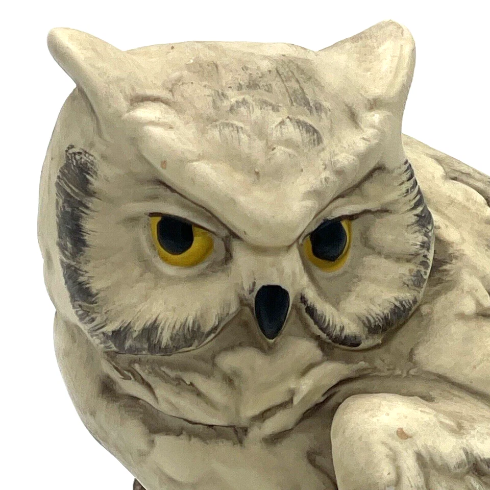 UCTCI Япония Белая Рогатая Сова Фигурка на Ветке Неглазурованный Фарфор с Наклейкой - Изображение 2 из 4