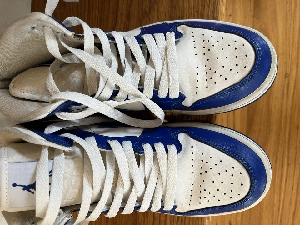 Air Jordan 1 Mid Kentucky azul, para mujer 7,5 Foto 2 de 4