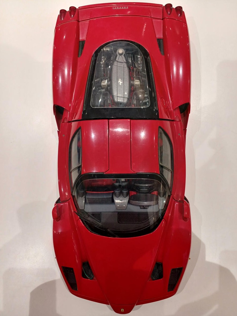 【大幅お値引き‼︎】フェラーリ Enzo Ferrari 1/10スケール 大幅お値引き‼︎】フェラーリ Enzo Ferrari 1/10スケール