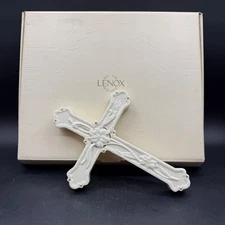 Lenox Fine Porcelain Ivory Lily Cross With Box 9 Inches Tall Wall Hanging w/ Box