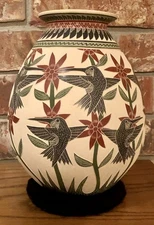 Martin Olivas Quintana Mata Ortiz Potter Hummingbirds 9.5” X 7” Mexico