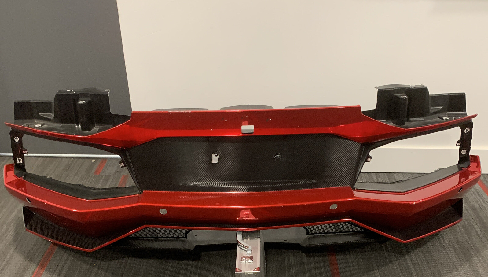 LAMBORGHINI AVENTADOR LP700-4 BUMPER REAR OEM 2011-2018 WHITE