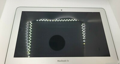 Apple MacBook Air 11'' A1465 2013 2014 2015 LCD Screen Assembly 661-7468 **SPOTS*