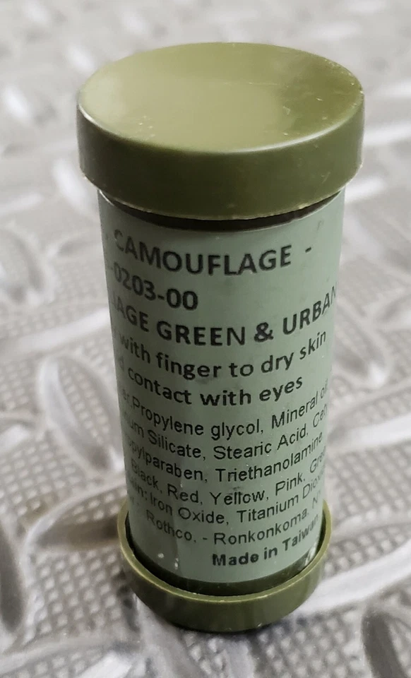 Camouflage Face Paint - Foliage Green & Urban Grey - US Military / Army / USMC - Image 2 of 4