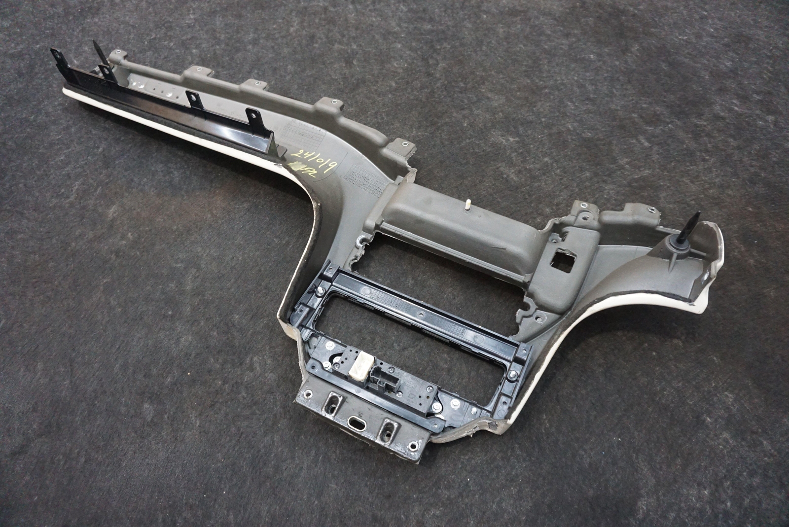Front Dashboard Center Trim Panel 69899500 Maserati GranTurismo S 2008-16 *Note